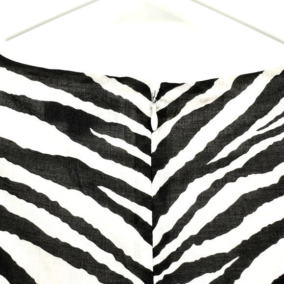 Tahari size 8‎ Zebra Print knee length dress - Picture 5 of 7